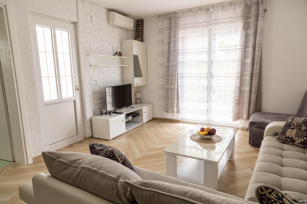 Apartmani Marojevic, Bar Buitenkant foto